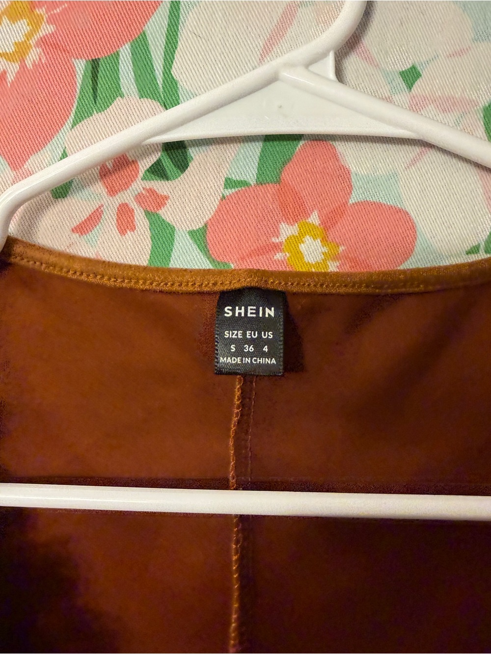 SHEIN Brown Lace-Trim Suede Tie-Front Vest Tank - Picture 3 of 5